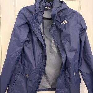 The North Face Youth Hooded Jacket in Navy Blue